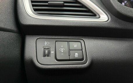 Hyundai Solaris II рестайлинг, 2018 год, 1 350 000 рублей, 12 фотография