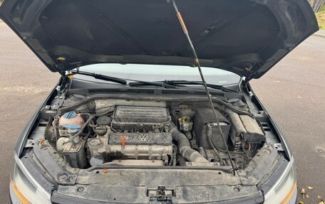 Volkswagen Jetta VI, 2012 год, 900 000 рублей, 11 фотография