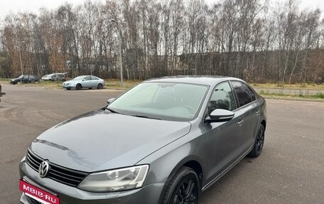 Volkswagen Jetta VI, 2012 год, 900 000 рублей, 2 фотография