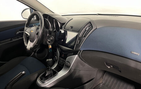 Chevrolet Cruze II, 2013 год, 815 000 рублей, 10 фотография