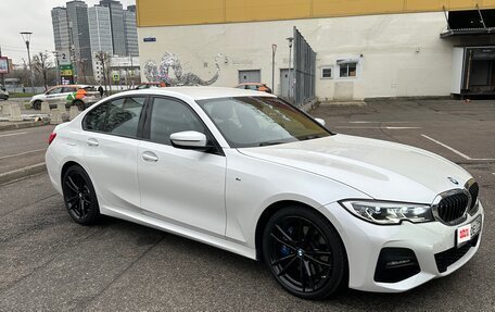 BMW 3 серия, 2019 год, 4 100 000 рублей, 2 фотография