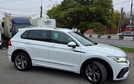 Volkswagen Tiguan II, 2021 год, 3 400 000 рублей, 4 фотография