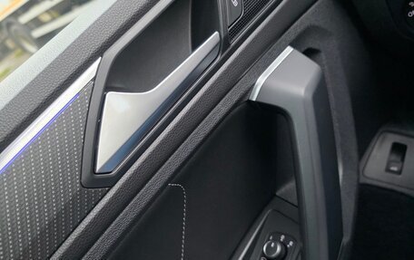 Volkswagen Tiguan II, 2021 год, 3 400 000 рублей, 16 фотография