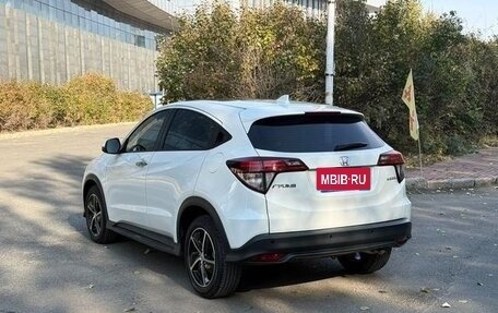 Honda Vezel, 2022 год, 1 515 000 рублей, 5 фотография