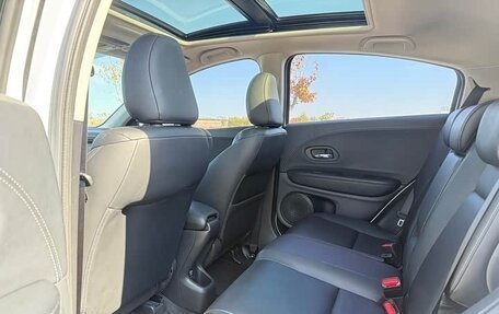 Honda Vezel, 2022 год, 1 520 000 рублей, 11 фотография