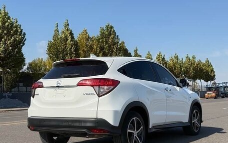 Honda Vezel, 2022 год, 1 520 000 рублей, 6 фотография