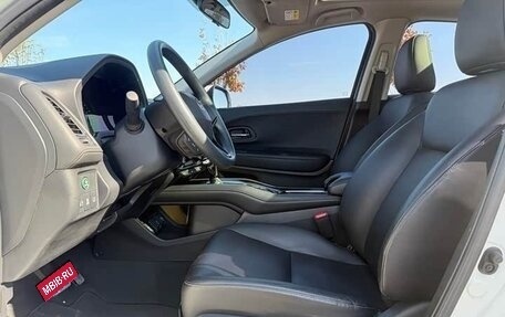 Honda Vezel, 2022 год, 1 520 000 рублей, 9 фотография