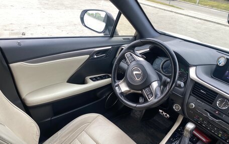 Lexus RX IV рестайлинг, 2017 год, 3 500 000 рублей, 11 фотография