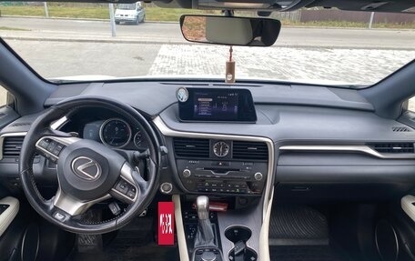 Lexus RX IV рестайлинг, 2017 год, 3 500 000 рублей, 10 фотография