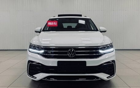 Volkswagen Tiguan II, 2023 год, 4 800 000 рублей, 3 фотография