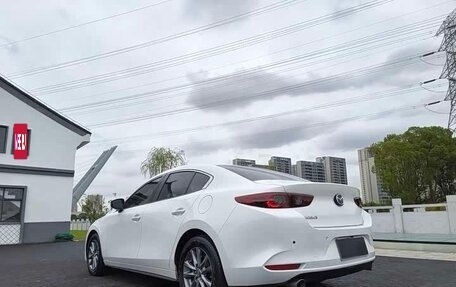 Mazda 3, 2022 год, 1 770 000 рублей, 2 фотография