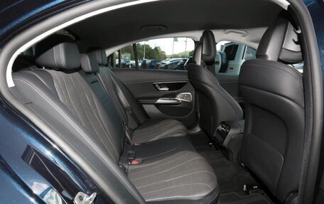 Mercedes-Benz E-Класс, 2025 год, 6 750 000 рублей, 10 фотография