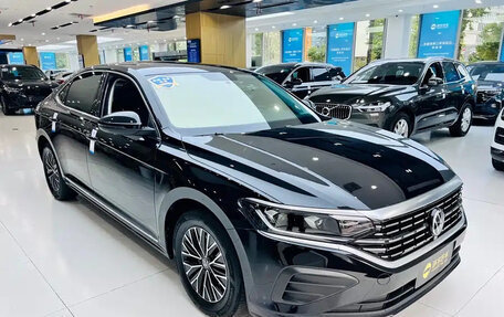 Volkswagen Passat B8 рестайлинг, 2022 год, 1 549 000 рублей, 3 фотография