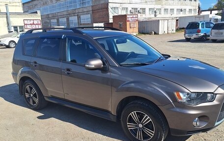 Mitsubishi Outlander III рестайлинг 3, 2011 год, 1 200 000 рублей, 1 фотография