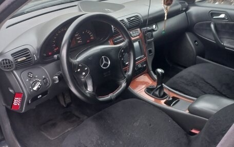 Mercedes-Benz C-Класс, 2001 год, 320 000 рублей, 1 фотография