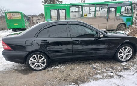 Mercedes-Benz C-Класс, 2001 год, 320 000 рублей, 2 фотография