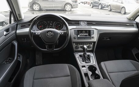 Volkswagen Passat B8 рестайлинг, 2016 год, 1 499 000 рублей, 6 фотография