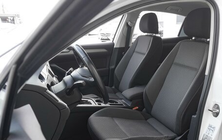 Volkswagen Passat B8 рестайлинг, 2016 год, 1 499 000 рублей, 10 фотография