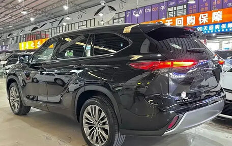 Toyota Highlander, 2022 год, 4 340 000 рублей, 5 фотография