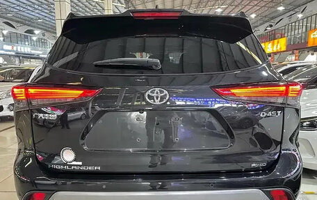 Toyota Highlander, 2022 год, 4 340 000 рублей, 6 фотография