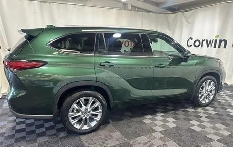 Toyota Highlander, 2022 год, 6 100 000 рублей, 4 фотография