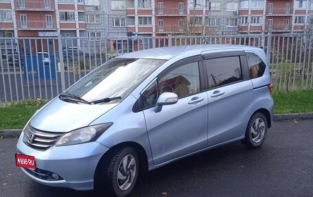 Honda Freed I, 2010 год, 830 000 рублей, 1 фотография