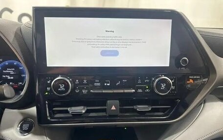 Toyota Highlander, 2022 год, 6 100 000 рублей, 27 фотография