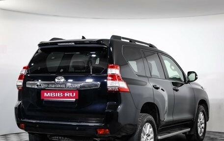 Toyota Land Cruiser Prado 150 рестайлинг 2, 2016 год, 3 299 000 рублей, 5 фотография