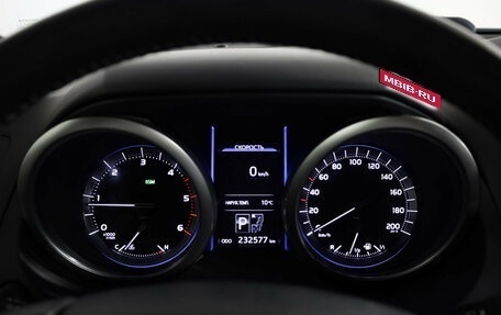 Toyota Land Cruiser Prado 150 рестайлинг 2, 2016 год, 3 299 000 рублей, 12 фотография