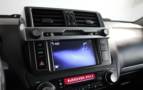 Toyota Land Cruiser Prado 150 рестайлинг 2, 2016 год, 3 299 000 рублей, 16 фотография