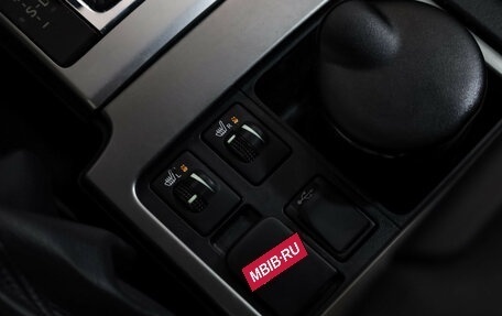 Toyota Land Cruiser Prado 150 рестайлинг 2, 2016 год, 3 299 000 рублей, 21 фотография