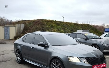 Skoda Octavia, 2017 год, 1 900 000 рублей, 10 фотография