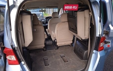 Honda Freed I, 2010 год, 830 000 рублей, 32 фотография