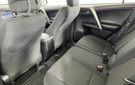 Toyota RAV4, 2018 год, 2 460 000 рублей, 11 фотография