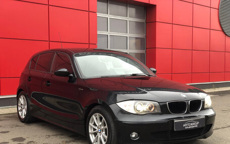 BMW 1 серия, 2005 год, 630 000 рублей, 3 фотография