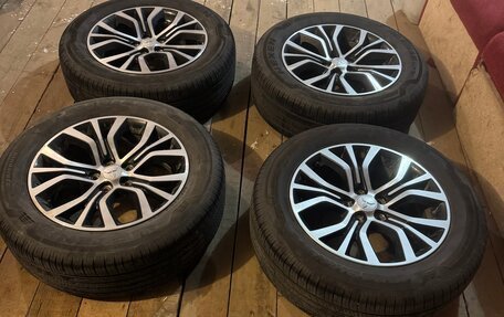 Mitsubishi Outlander III рестайлинг 3, 2018 год, 2 500 000 рублей, 25 фотография