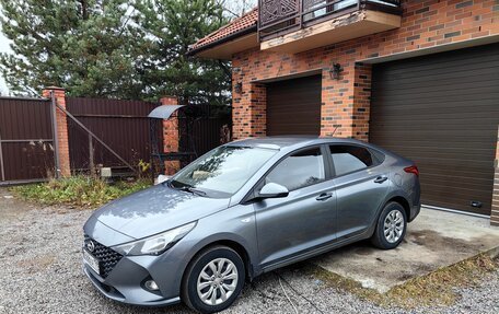 Hyundai Solaris II рестайлинг, 2020 год, 1 595 000 рублей, 3 фотография