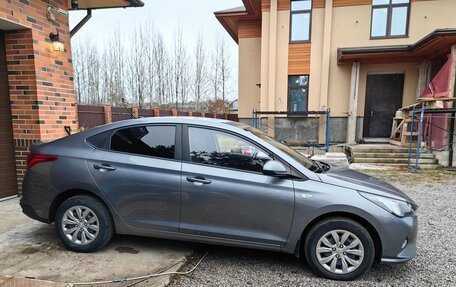 Hyundai Solaris II рестайлинг, 2020 год, 1 595 000 рублей, 8 фотография