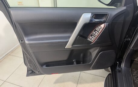 Toyota Land Cruiser Prado 150 рестайлинг 2, 2016 год, 4 899 800 рублей, 7 фотография