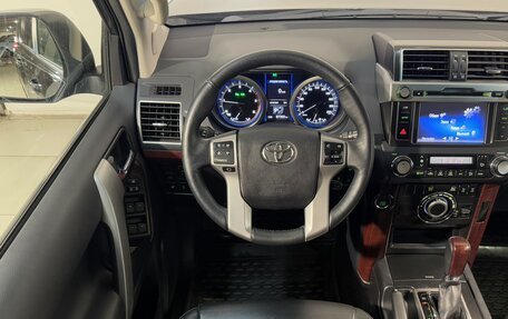 Toyota Land Cruiser Prado 150 рестайлинг 2, 2016 год, 4 899 800 рублей, 11 фотография