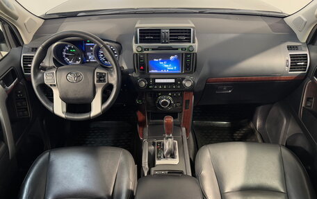 Toyota Land Cruiser Prado 150 рестайлинг 2, 2016 год, 4 899 800 рублей, 10 фотография