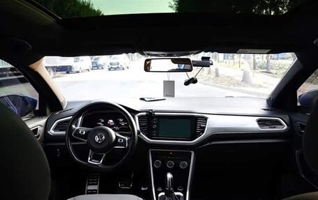 Volkswagen T-Roc I, 2021 год, 1 280 005 рублей, 10 фотография