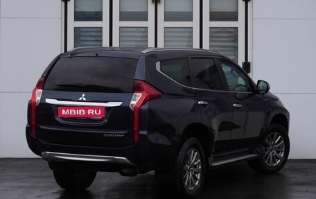 Mitsubishi Pajero Sport III рестайлинг, 2019 год, 2 950 000 рублей, 2 фотография