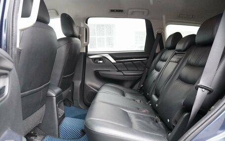 Mitsubishi Pajero Sport III рестайлинг, 2019 год, 2 950 000 рублей, 13 фотография