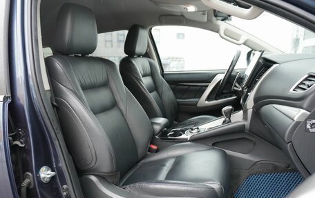 Mitsubishi Pajero Sport III рестайлинг, 2019 год, 2 950 000 рублей, 16 фотография