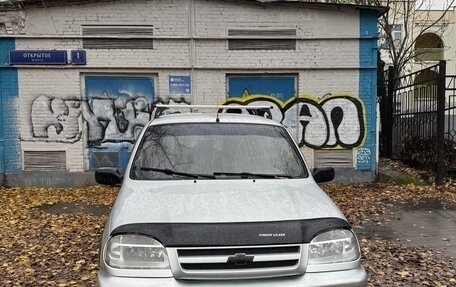 Chevrolet Niva I рестайлинг, 2005 год, 390 000 рублей, 1 фотография