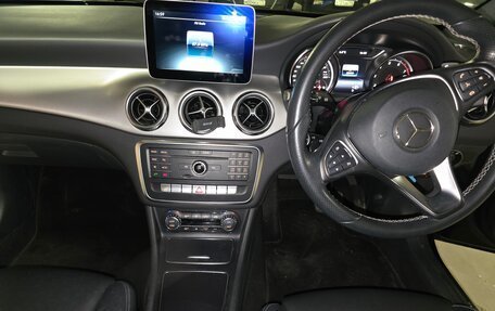 Mercedes-Benz GLA, 2017 год, 1 890 000 рублей, 12 фотография