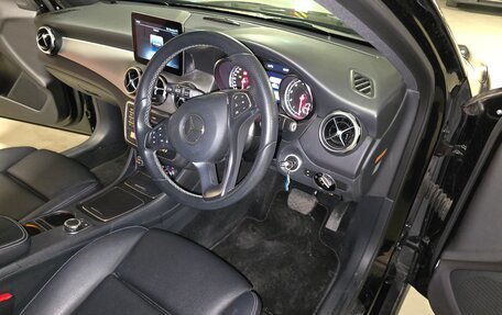 Mercedes-Benz GLA, 2017 год, 1 890 000 рублей, 10 фотография