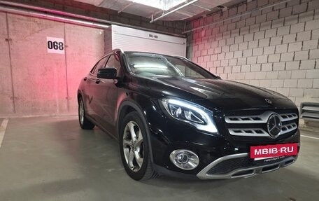 Mercedes-Benz GLA, 2017 год, 1 890 000 рублей, 2 фотография
