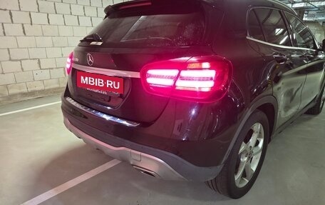 Mercedes-Benz GLA, 2017 год, 1 890 000 рублей, 3 фотография